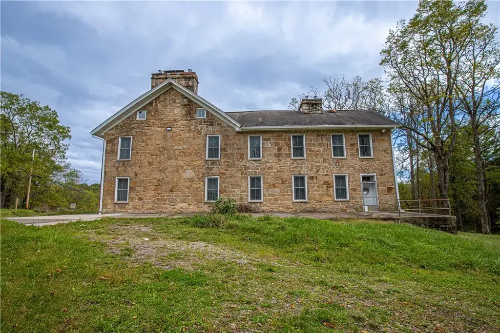 5340 National Pike, Henry Clay