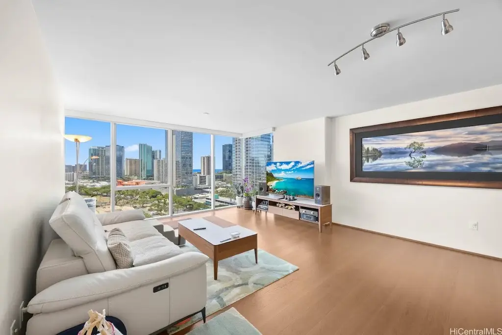 888 Kapiolani Boulevard # 1703, Honolulu