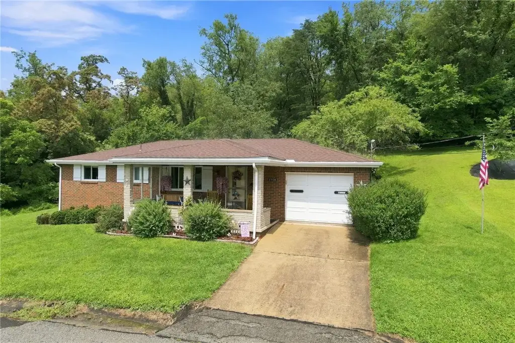 5708 Fisher Court, Murrysville