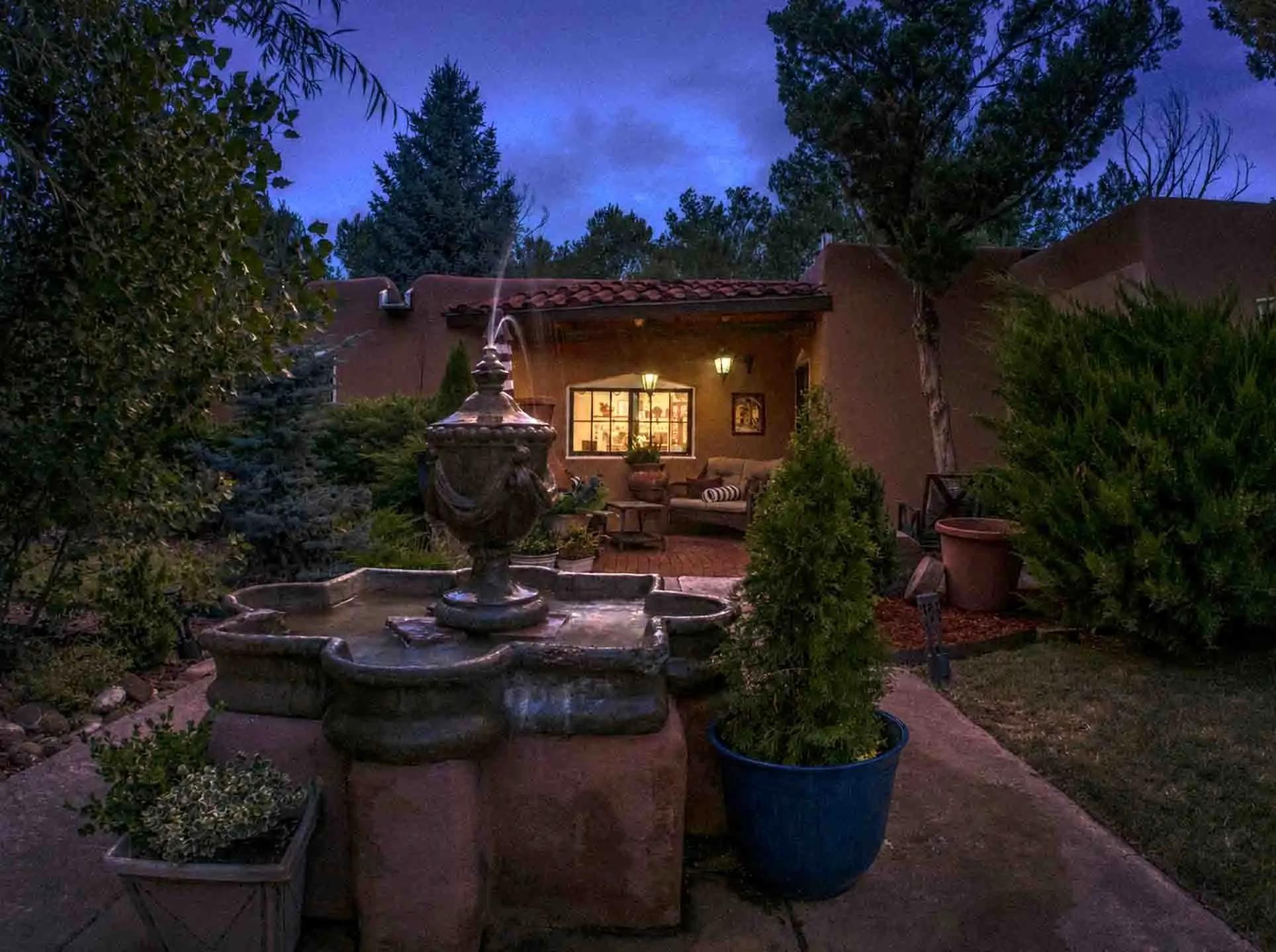 222 Nm 240, Taos