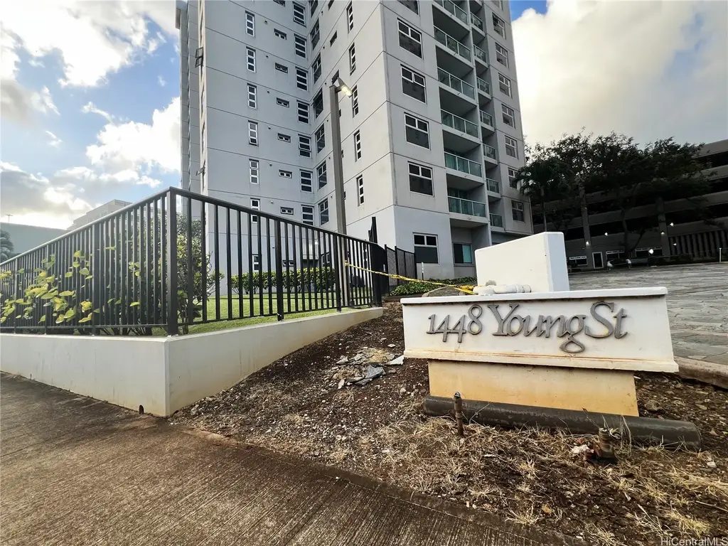 1448 Young Street # 804, Honolulu