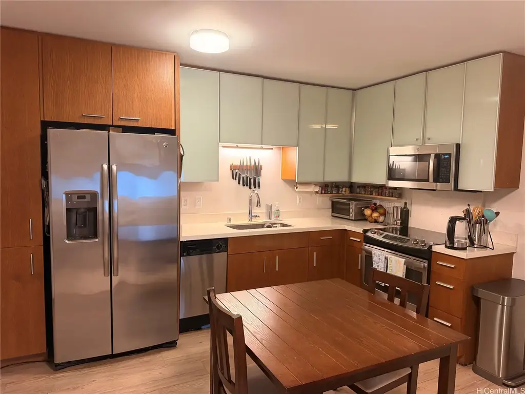 1310 Pensacola Street # 206, Honolulu
