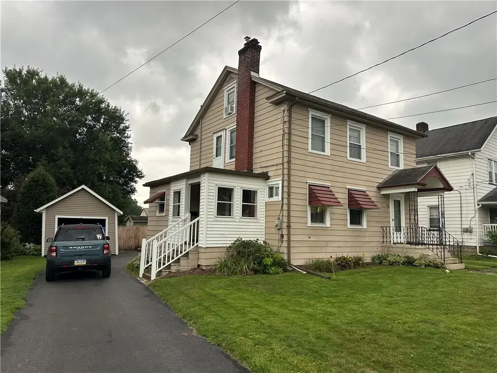 375 Wengler Avenue , Sharon