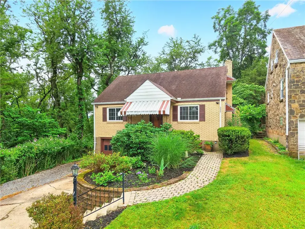 223 Montana Street , Observatory Hill