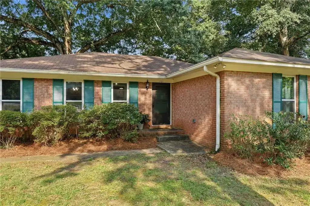 1101 Rustic Ridge Rd, Auburn