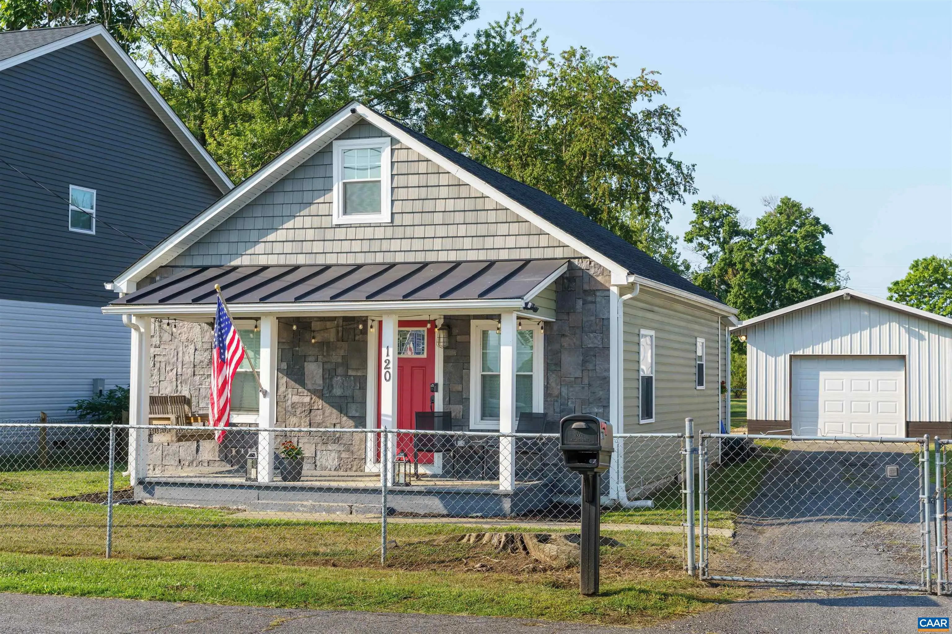 120 Concord Pl, Waynesboro