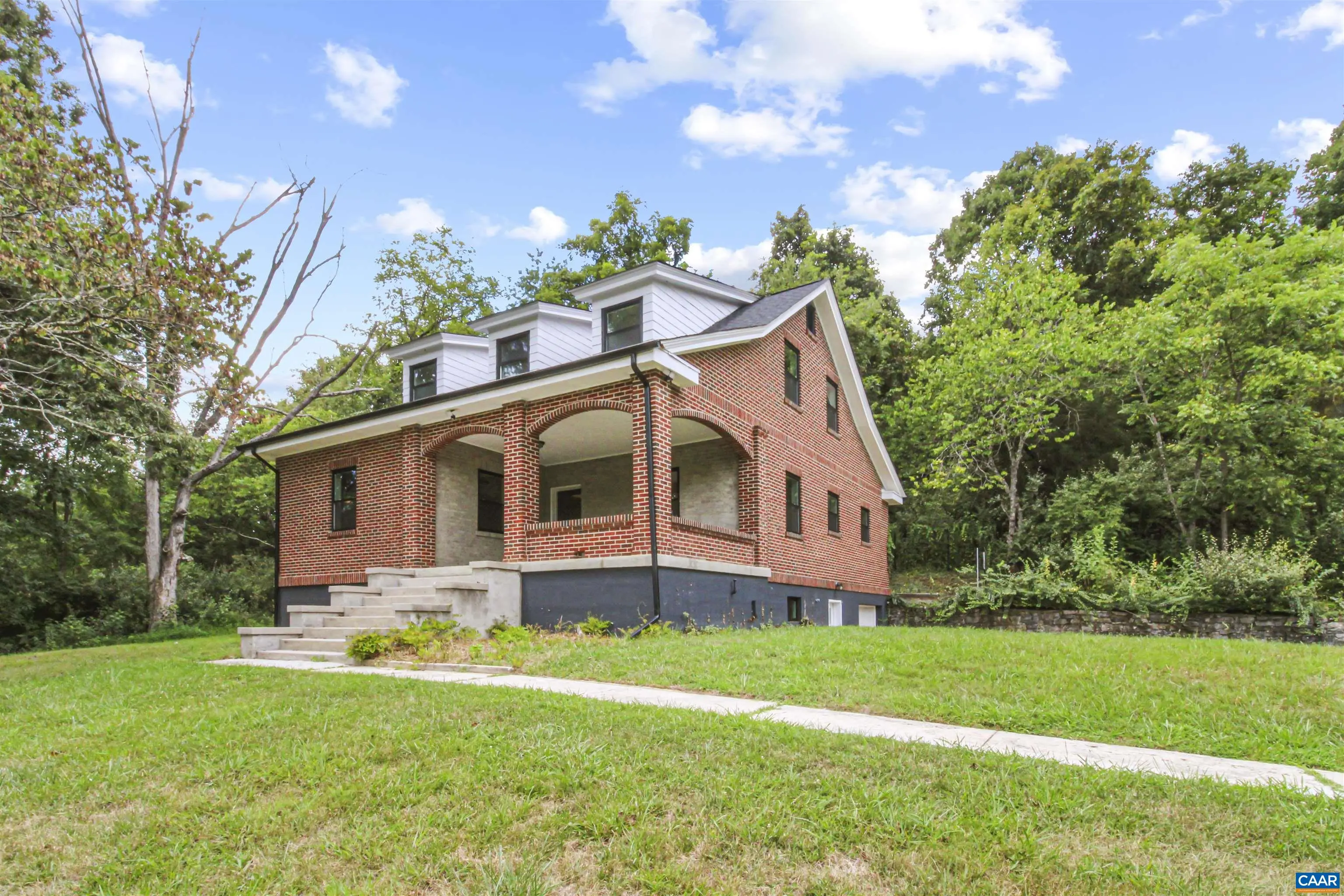 957 Wert Faulkner Hwy, Natural Bridge Station
