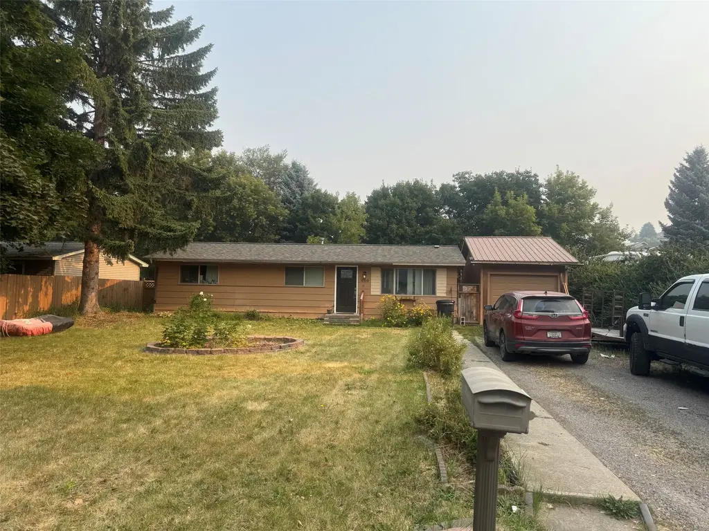 609 W Arizona Street, Kalispell