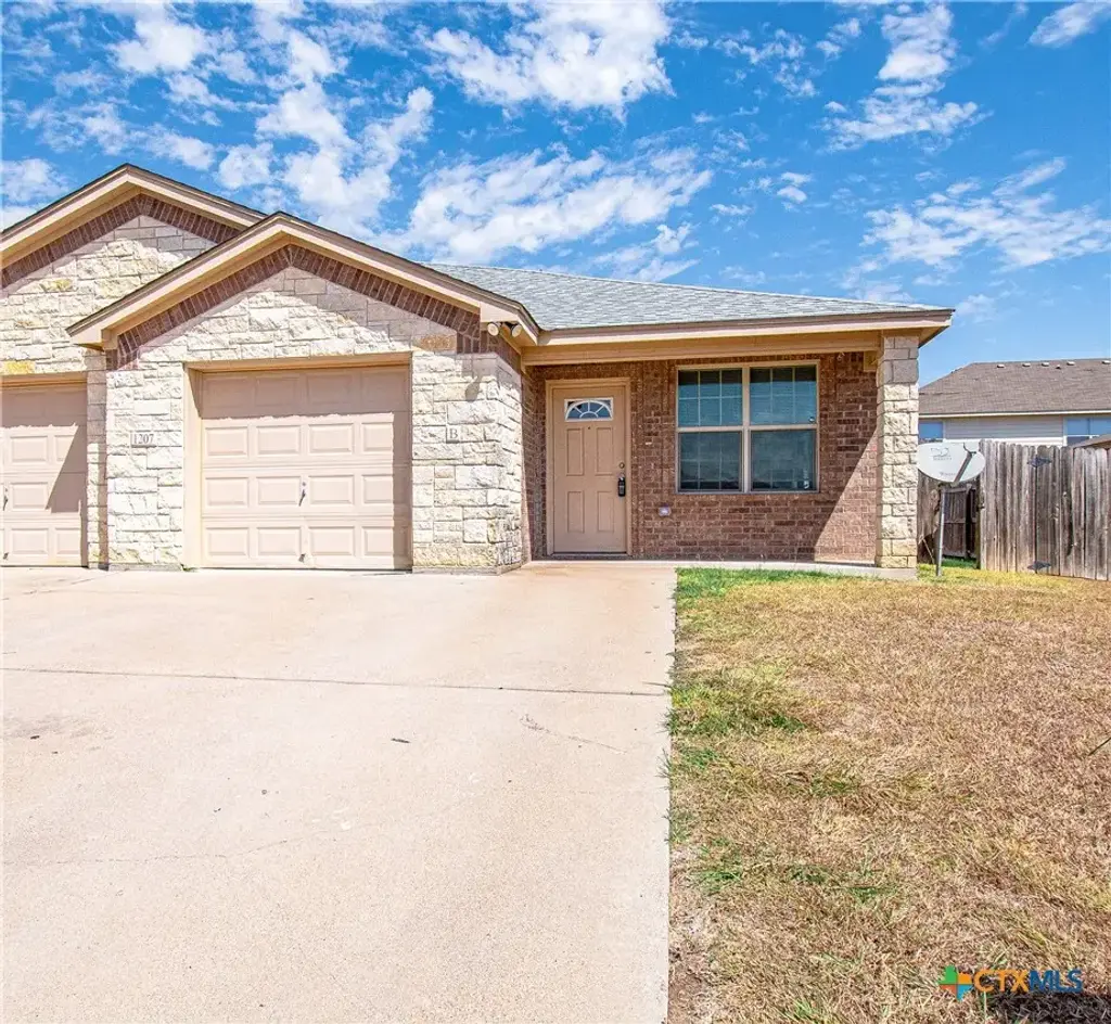 1207 Cavalry Lane B, Killeen