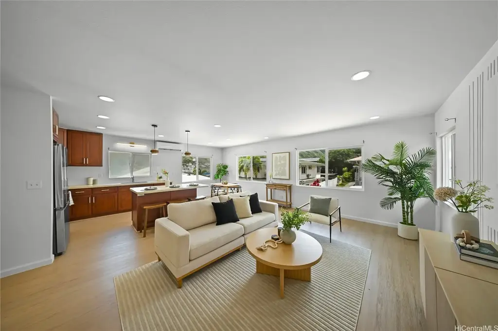 1633 10th Avenue # Apt B, Honolulu