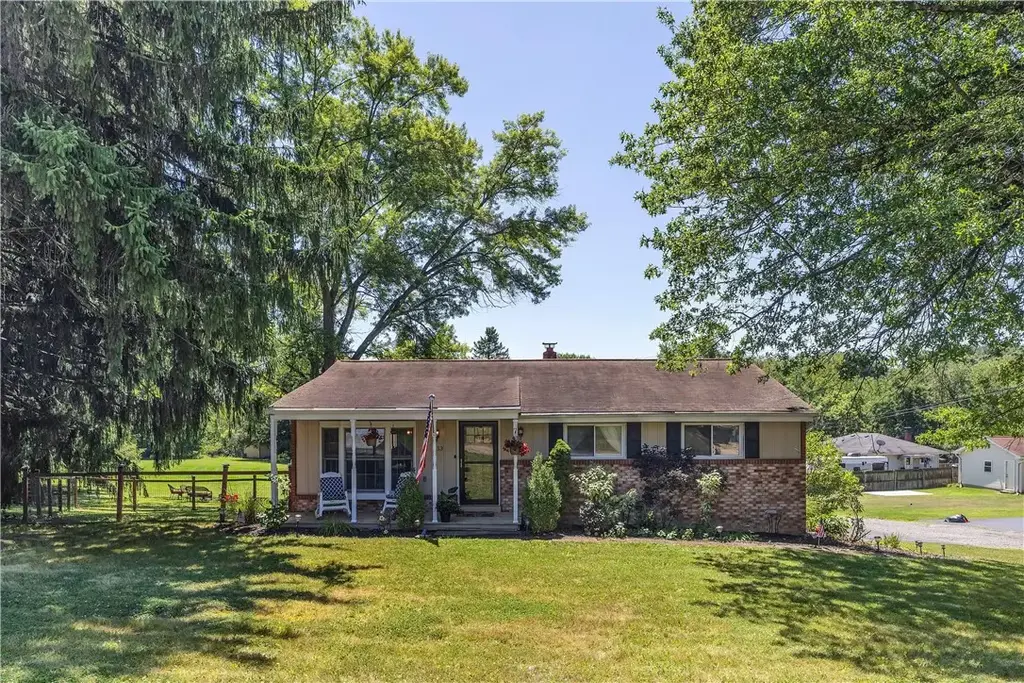 213 Sharon Grange Road , Hopewell