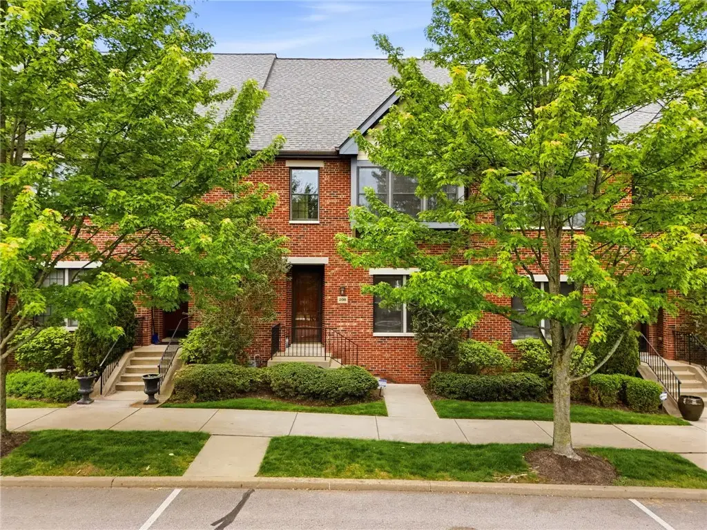 208 Linehan Place , Cranberry