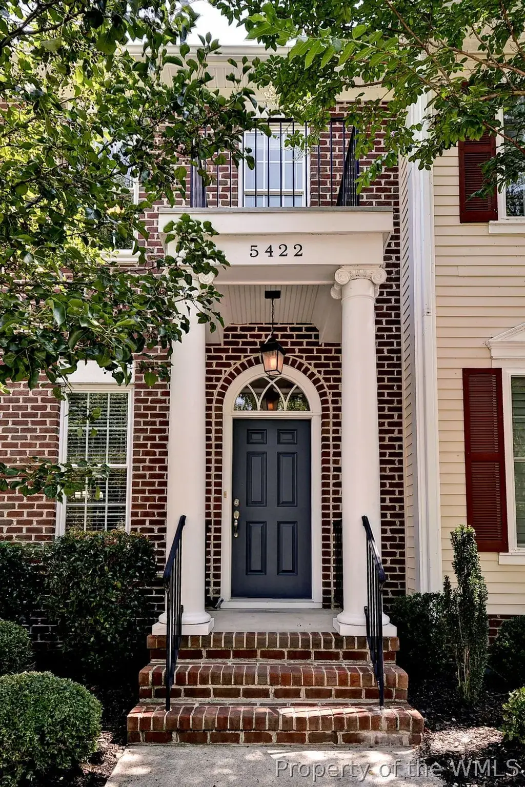 5422 Center Street, Williamsburg