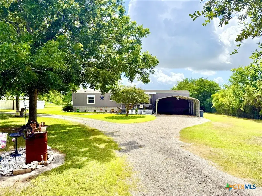 549 County Road 431, Lolita