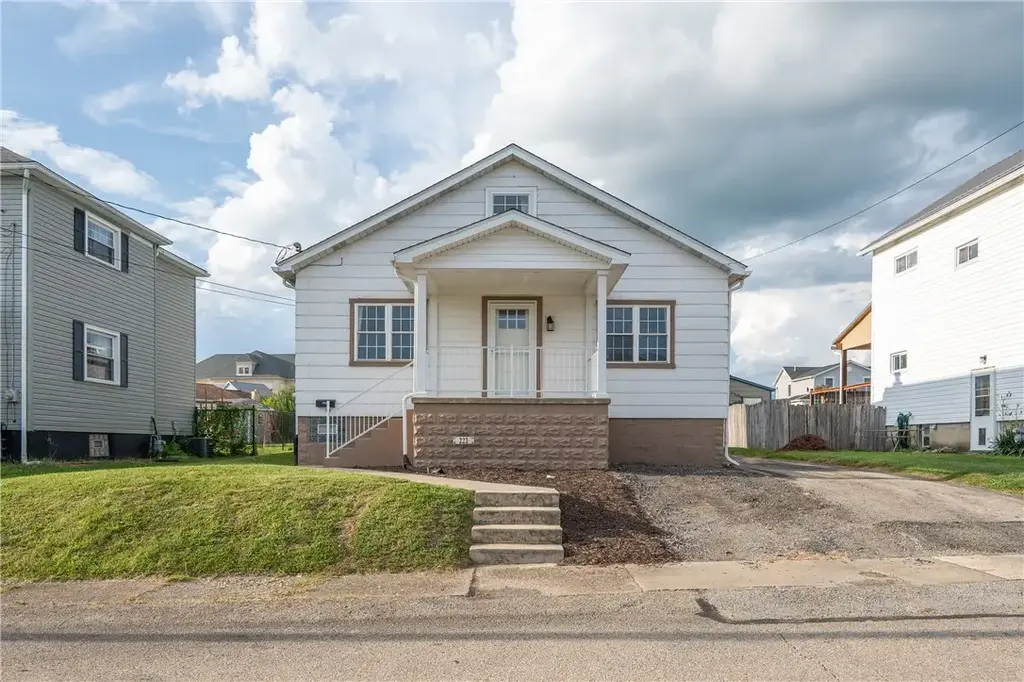 222 Spruce Street , Mt Pleasant Boro