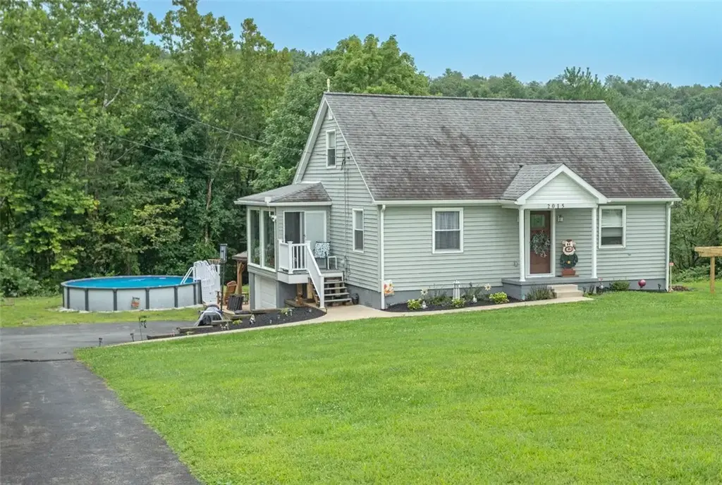 2015 Gay Avenue , Hempfield