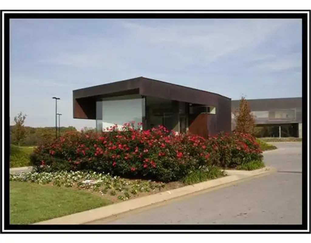 5141 Prestwick North Circle, Fayetteville