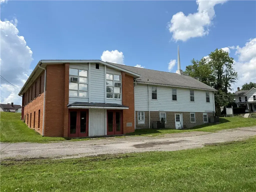 7190 Vine Street , Little Beaver