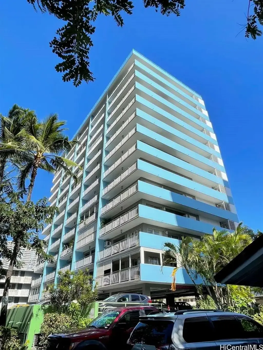 439 Keoniana Street # 305, Honolulu