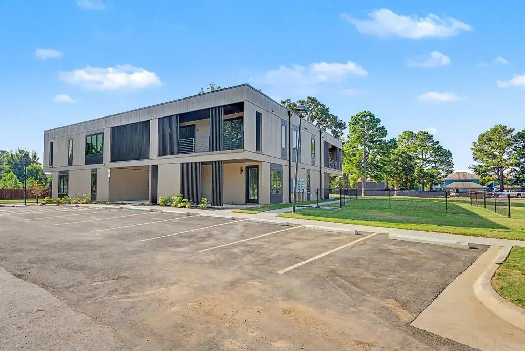 845 N Rupple Road, Fayetteville
