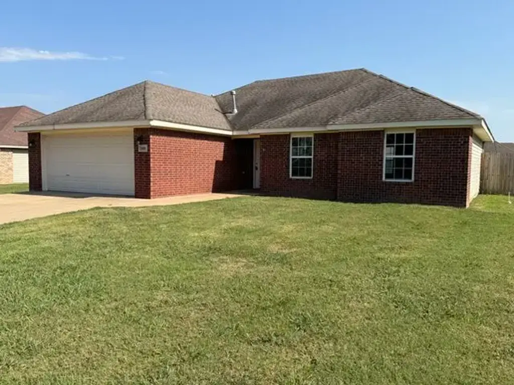 959 Raspberry Street, Elkins