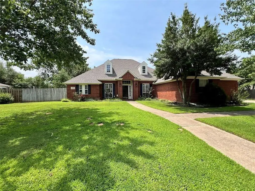 5408 Redbud Street, Rogers