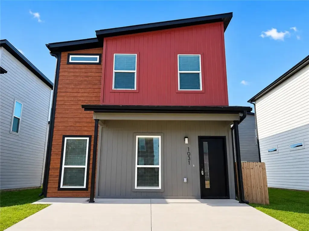 1031 Boardwalk Avenue, Bentonville