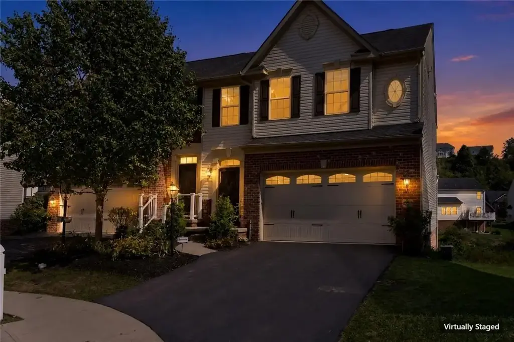 8021 Hinsdale Lane , South Fayette