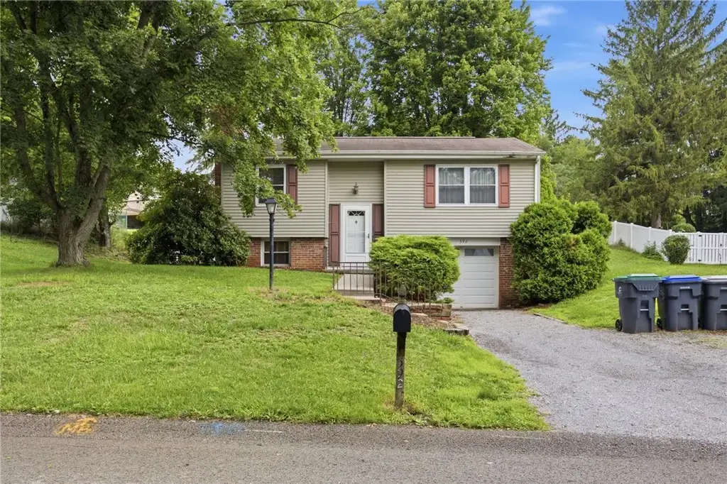 592 Jane Street , Cranberry