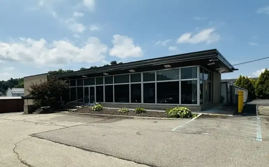 3500 Lincoln Avenue , Finleyville