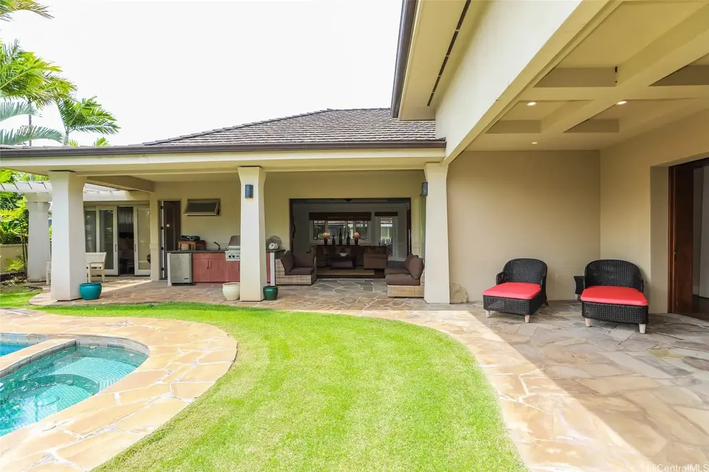 559 Ahina Street, Honolulu
