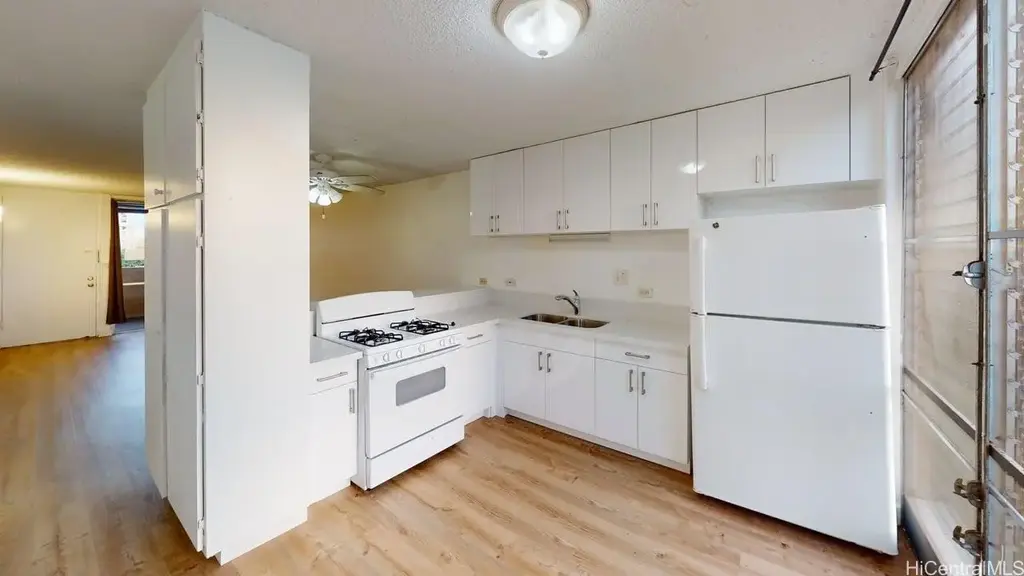 98-080 Uao Place # B5, Aiea