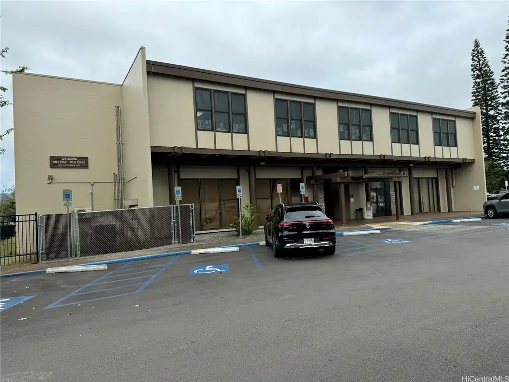 302 California Avenue # B, Wahiawa