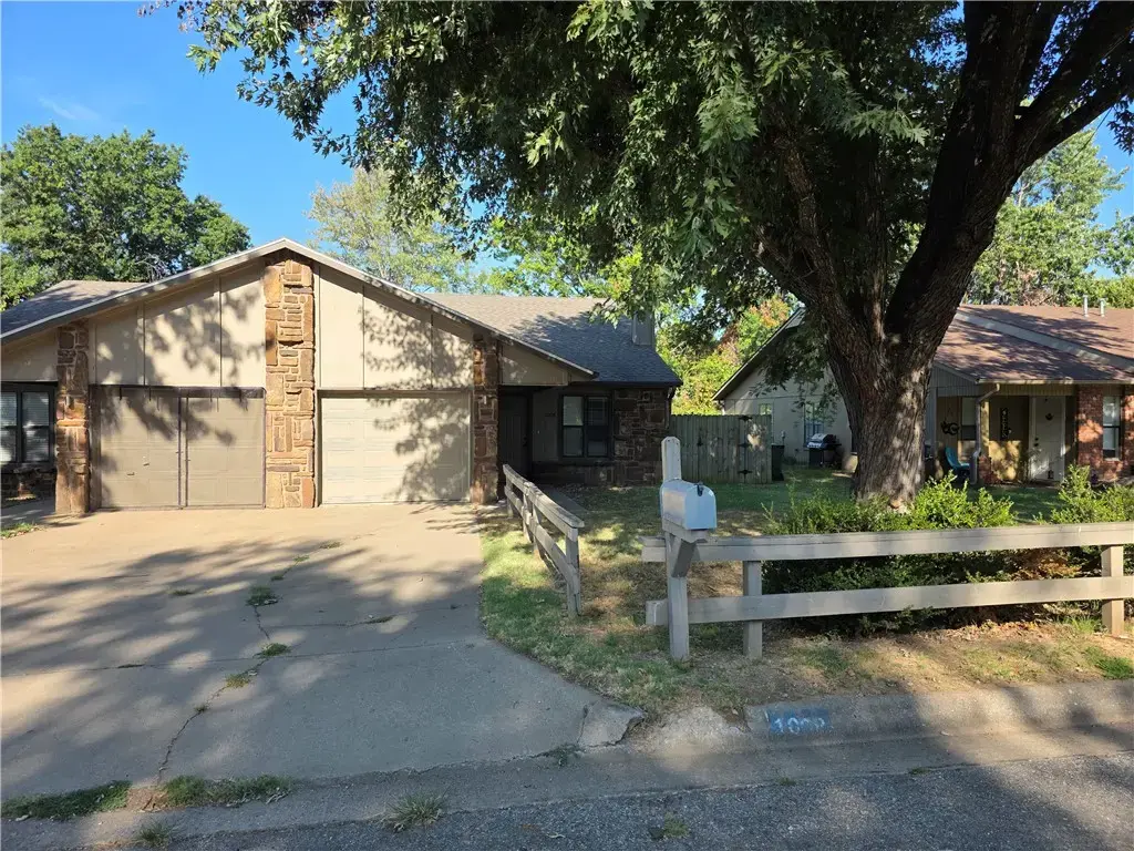 1008 Turtle Creek Drive, Rogers