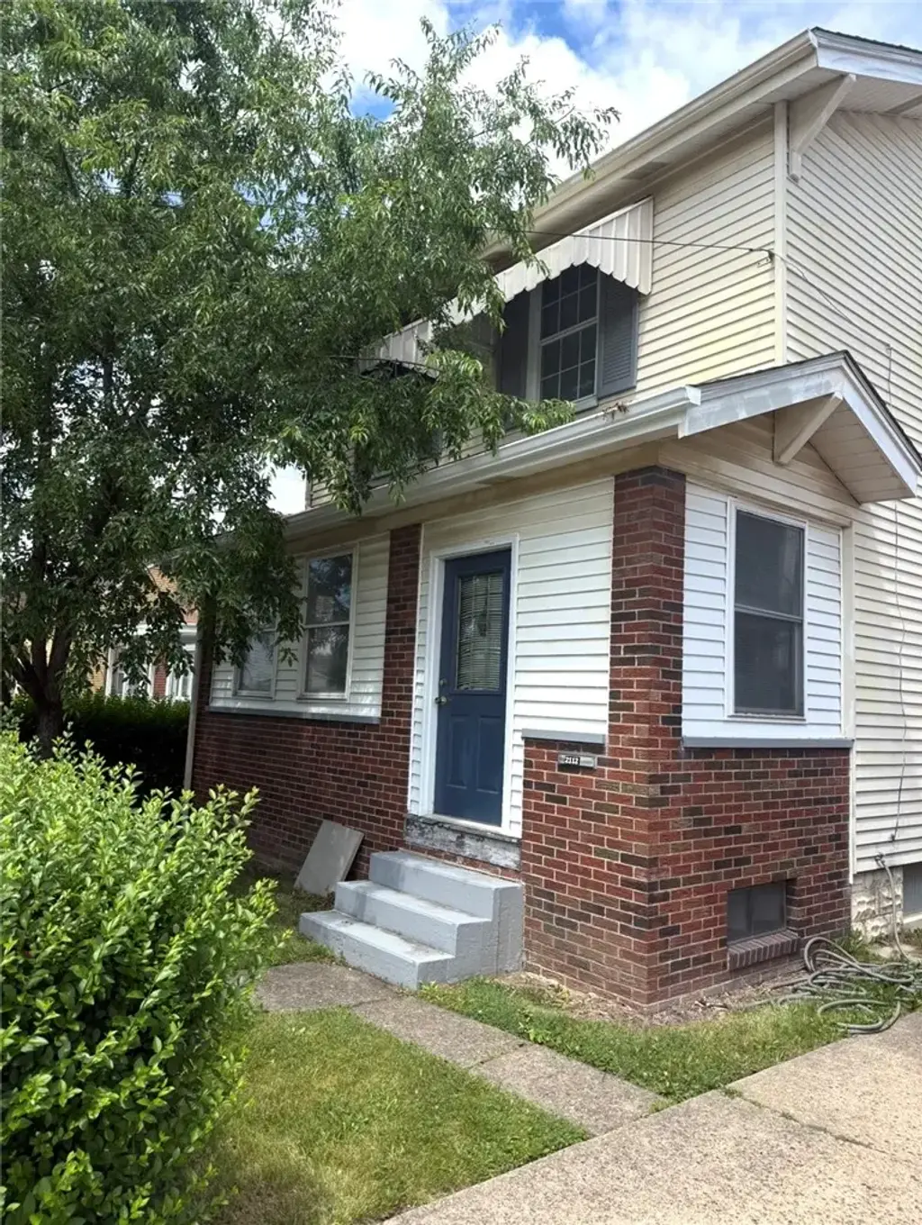 2112 Mcminn Street , Aliquippa