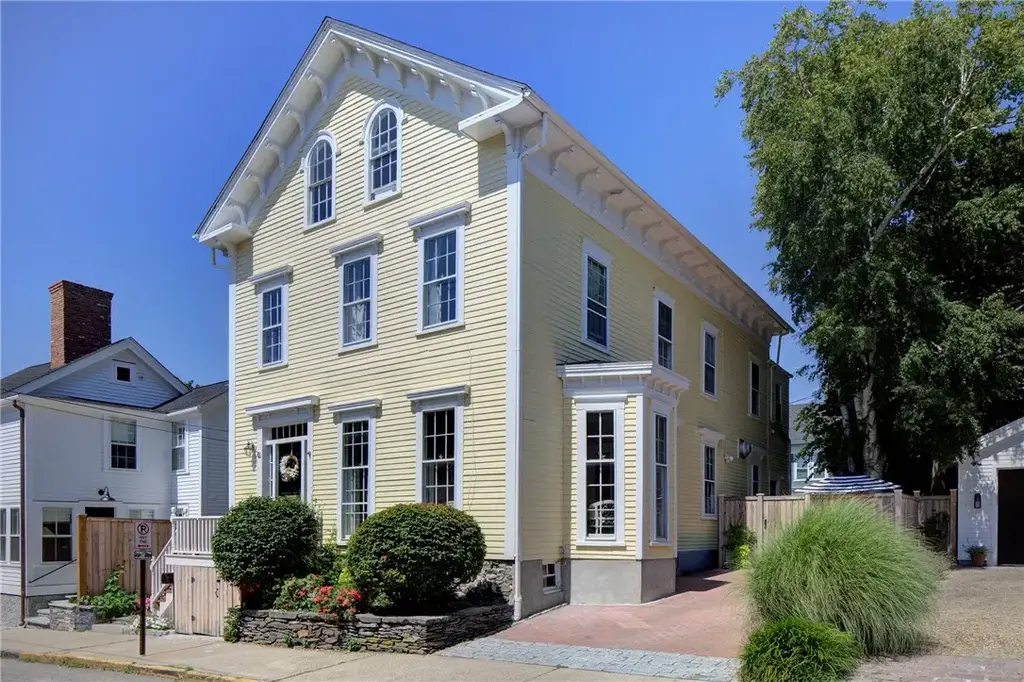 16 Sherman St, Newport