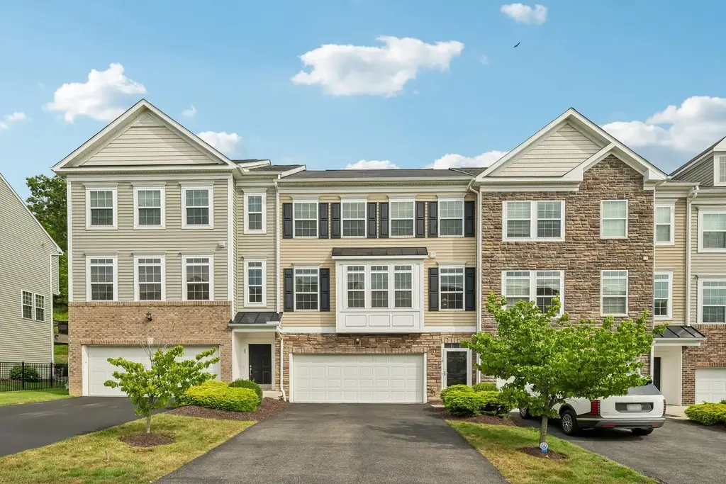 18 Remington Drive, Chartiers