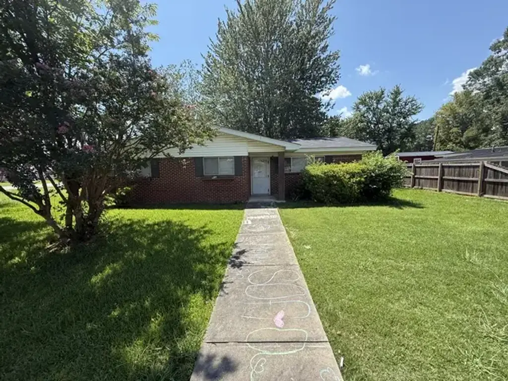 408 E 13th Street, Russellville