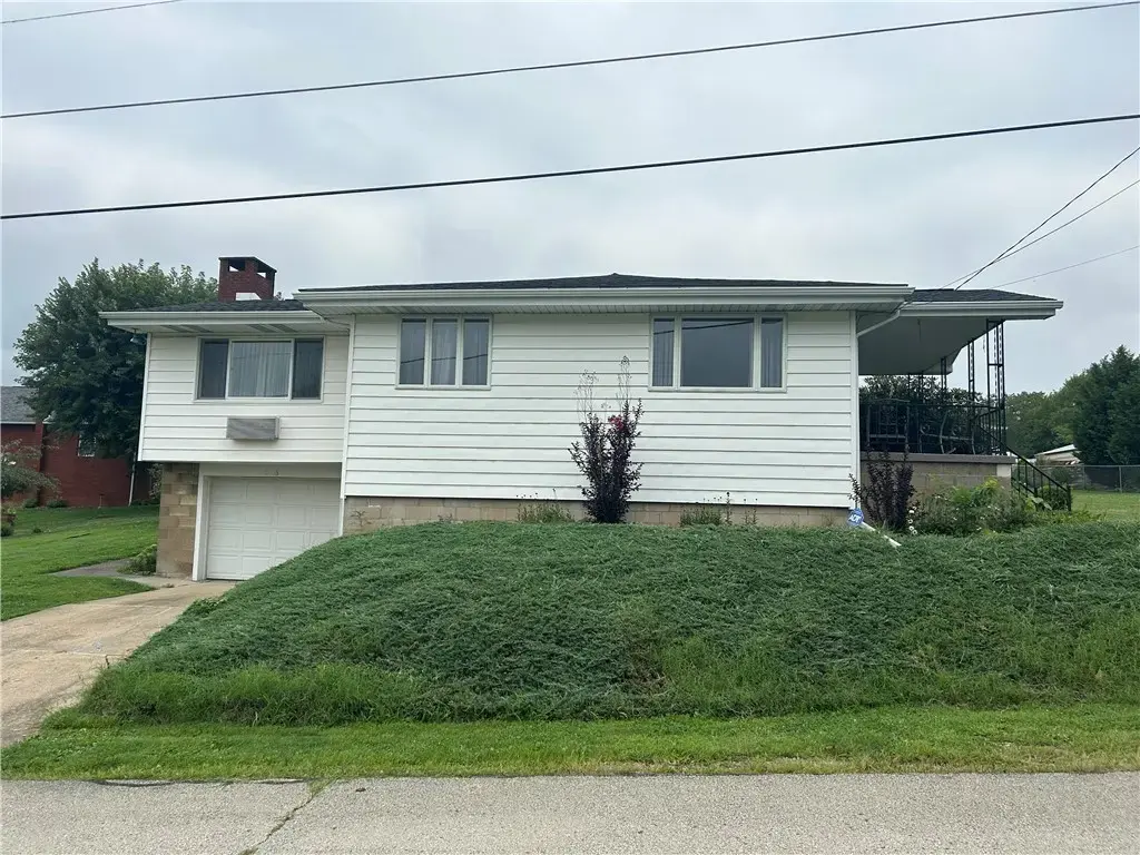 1416 Hawthorne Street , Connellsville