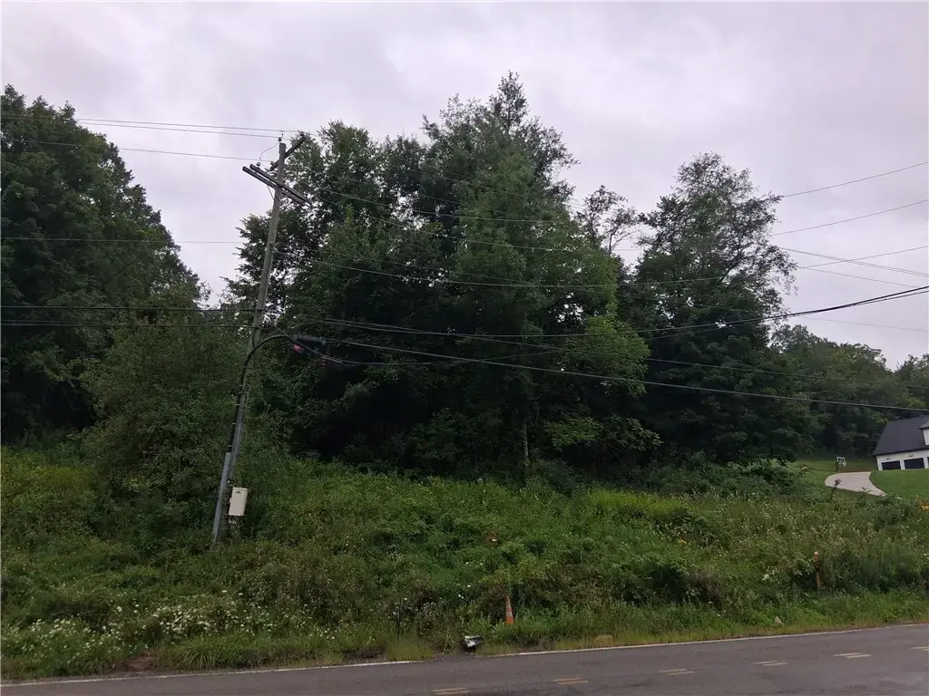 886 Seabright Road, North Fayette
