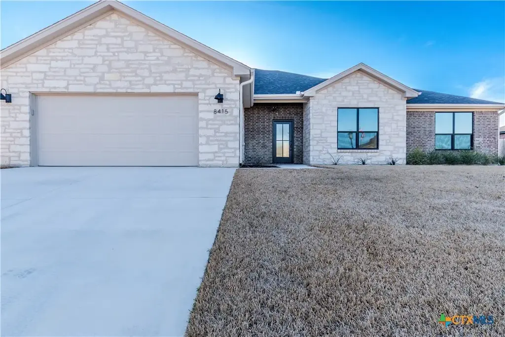 8415 James Herring's Way, Killeen