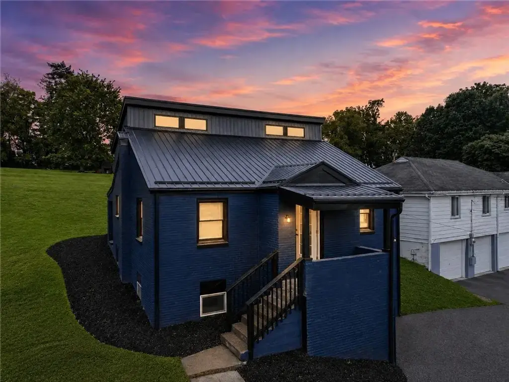 11690 Center Street , Irwin