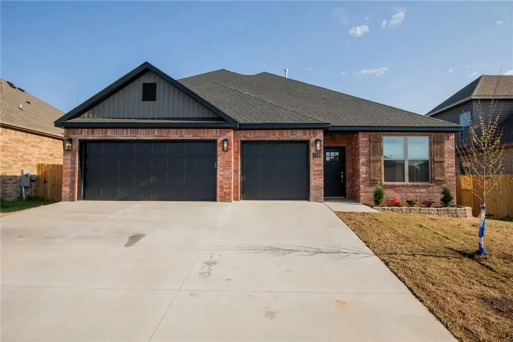 7104 Sw High Meadow Boulevard, Bentonville