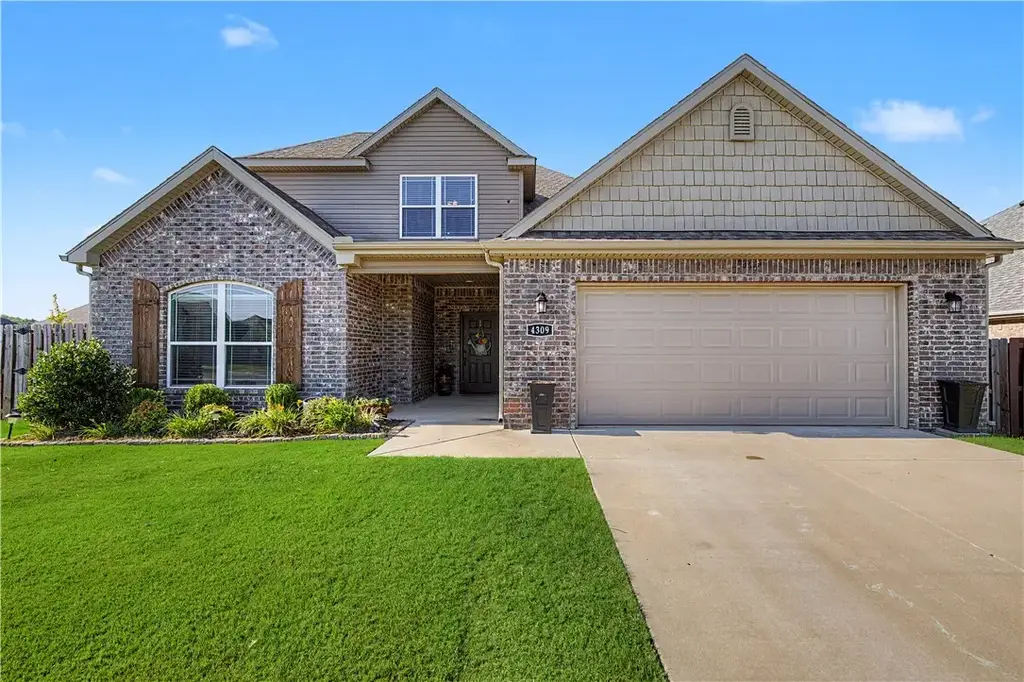 4309 W Havana Avenue, Fayetteville