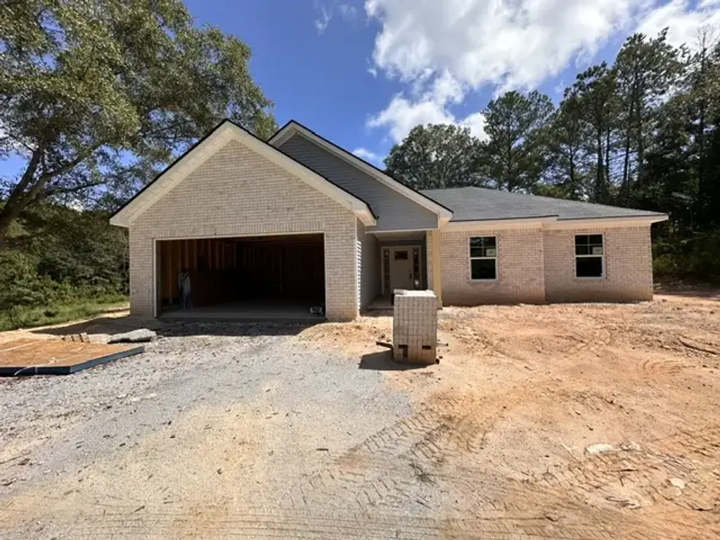96 Lee Rd 237, Smiths Station