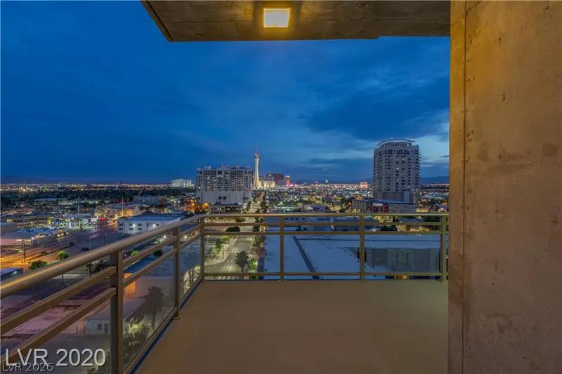 353 E Bonneville Avenue 1104, Las Vegas