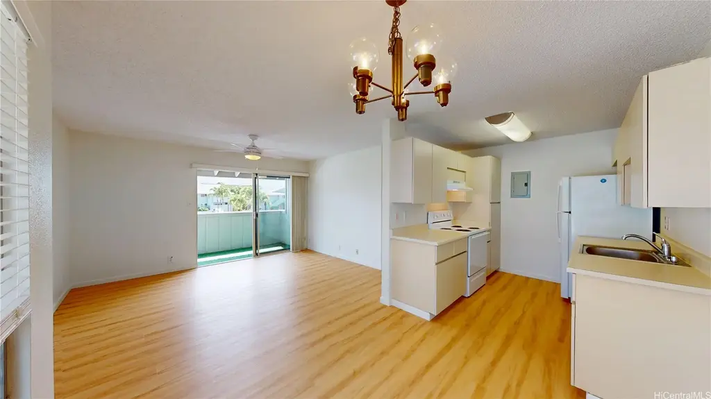 94-1045 Paha Place # T8, Waipahu