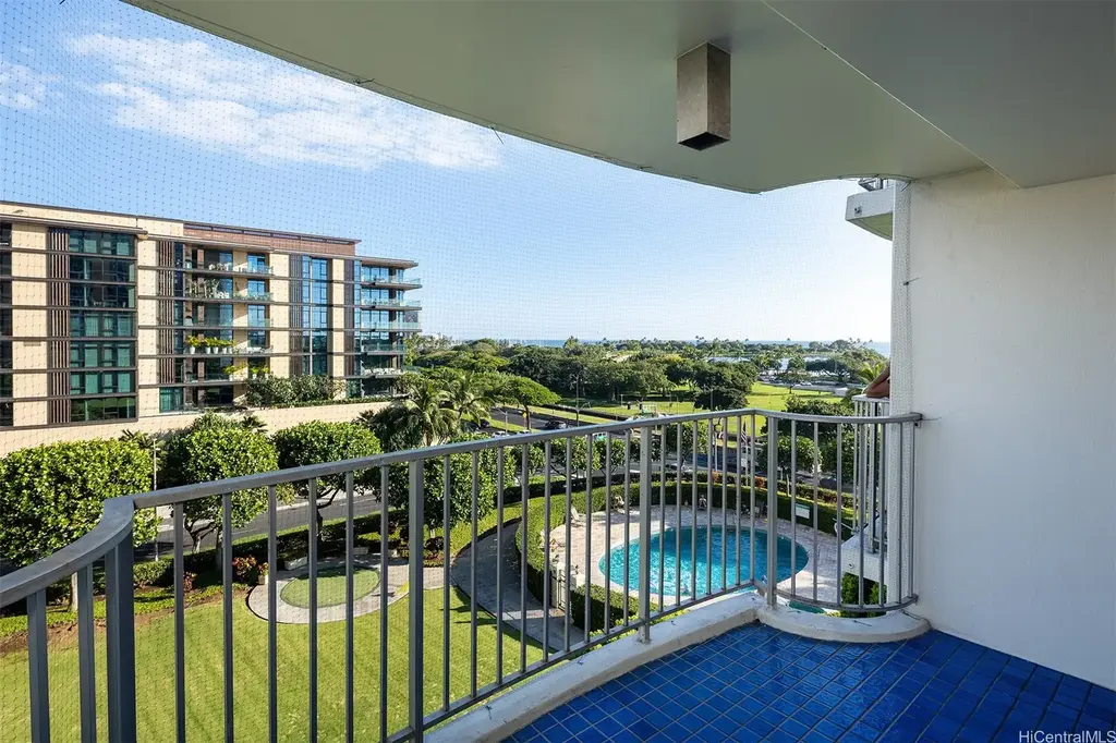 1350 Ala Moana Boulevard # 704, Honolulu