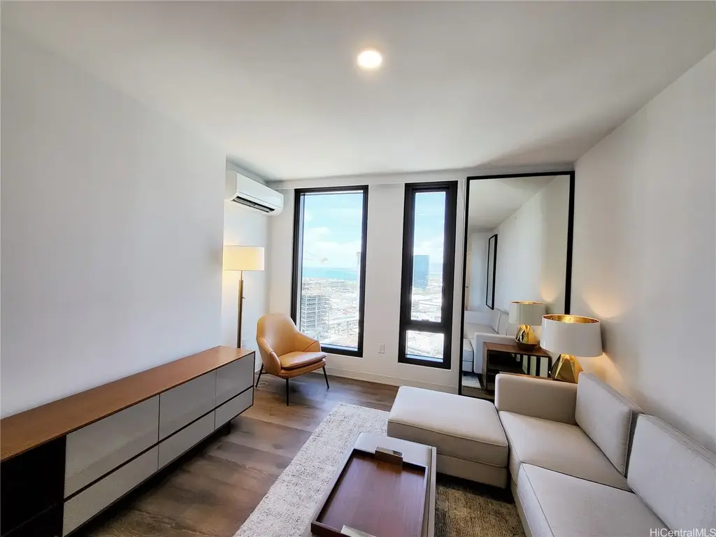 987 Queen Street # 2613, Honolulu