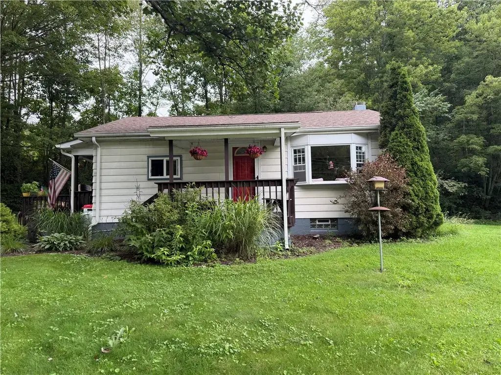 1048 Parkwood Road , Shelocta